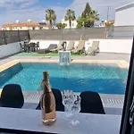 Sofia Luxury With 3 Bedroom With 3 Private Bathroom *
