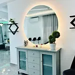Sofia Luxury With 3 Bedroom With 3 Private Bathroom *