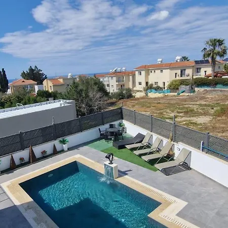 Sofia Luxury With 3 Bedroom With 3 Private Bathroom *