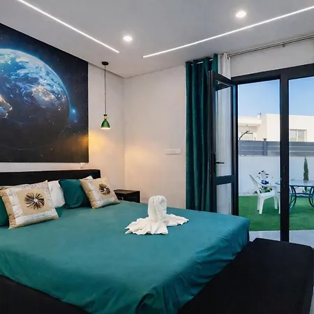 Вилла Sofia Luxury With 3 Bedroom With 3 Private Bathroom