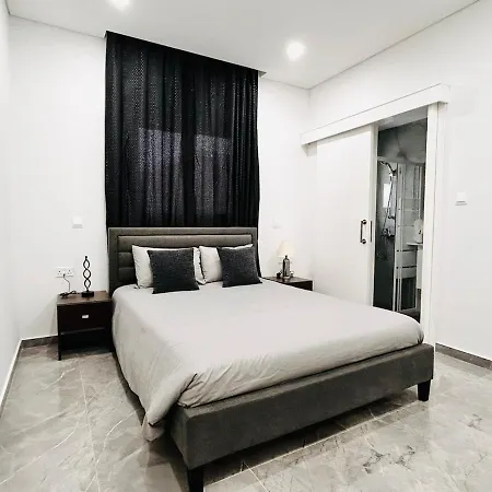 Sofia Luxury With 3 Bedroom With 3 Private Bathroom *