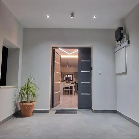 Sofia Luxury With 3 Bedroom With 3 Private Bathroom Villa