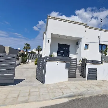 Villa Sofia Luxury With 3 Bedroom With 3 Private Bathroom Emba