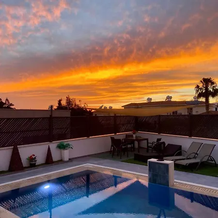 Sofia Luxury With 3 Bedroom With 3 Private Bathroom