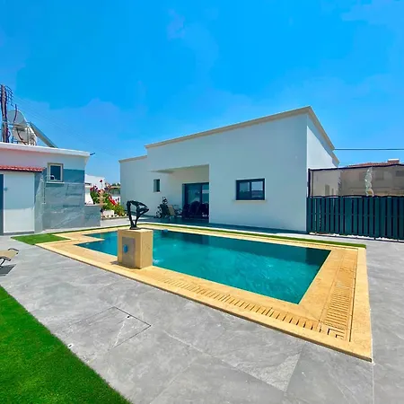 Villa Sofia Luxury With 3 Bedroom With 3 Private Bathroom Emba