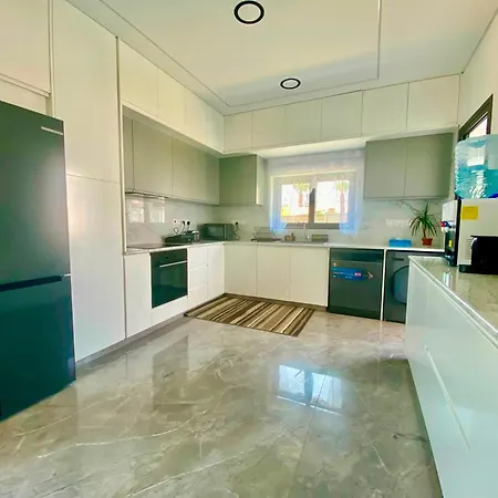 Villa Sofia Luxury With 3 Bedroom With 3 Private Bathroom Emba